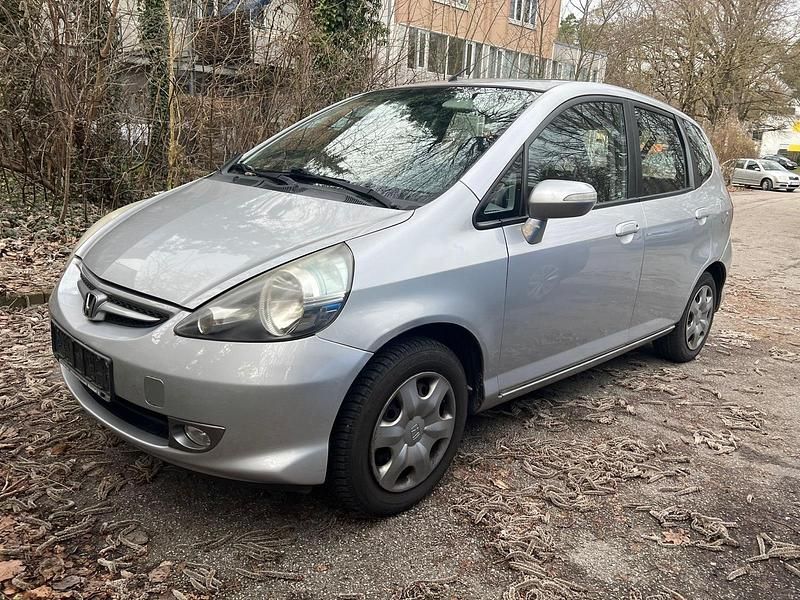 Gebraucht Honda Jazz 95 PS (69 kW) 2005 Silber Kleinwagen