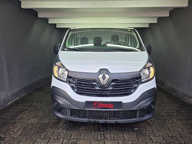 Gebraucht Renault Trafic Komfort 95 PS (69 kW) 2019 Weiß Van / Kleinbus