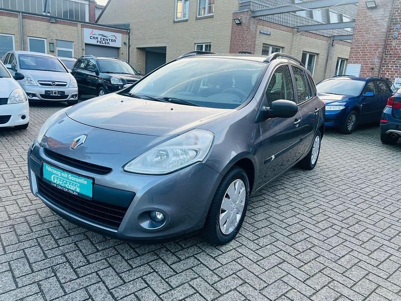 Gebraucht Renault Clio GrandTour Expression 75 PS (55 kW) 2010 Violet Kombi
