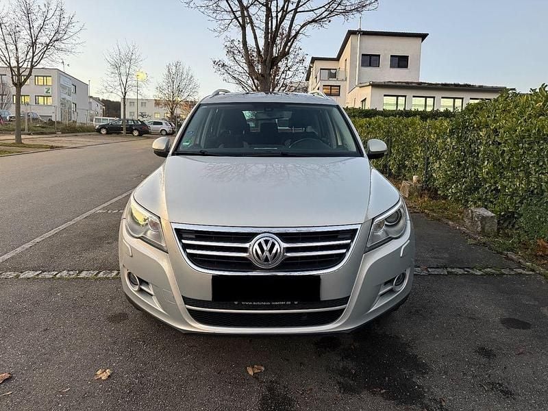 Gebraucht VW Tiguan 140 PS (102 kW) 2009 Silber SUV