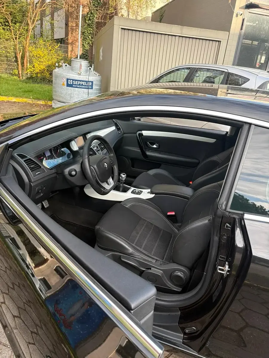 Brugt Renault Laguna Coupé 150 HK (110 kW) 2012 Sort Coupe