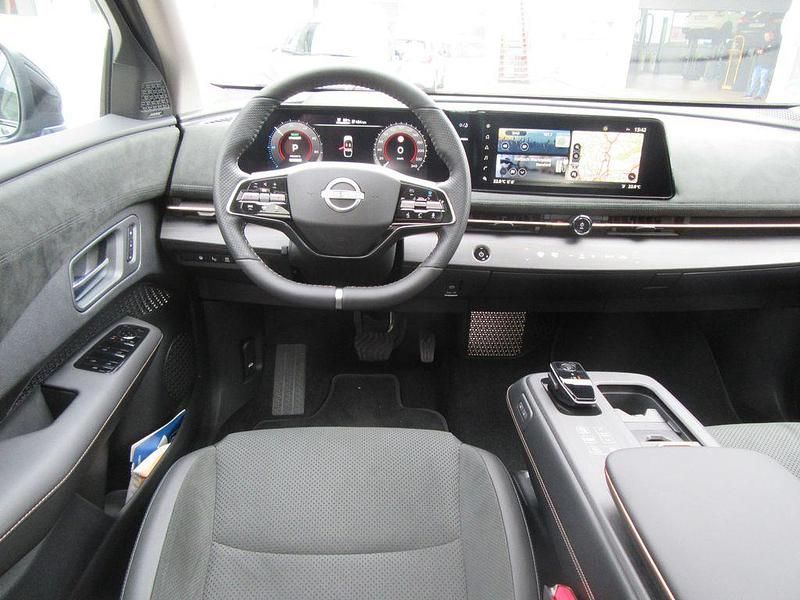 Neu Nissan Ariya Evolve 160 kW (218 PS) 2025 Grau SUV