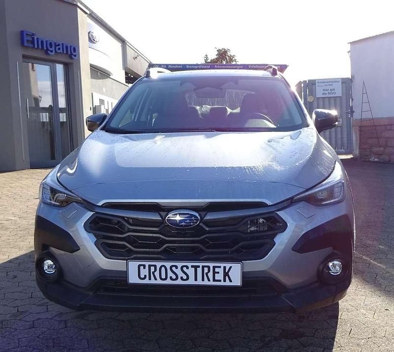 Neu Subaru Crosstrek Platinum 136 PS (100 kW) 2025 Ice silver SUV