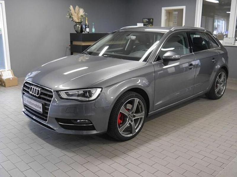 Gebraucht Audi A3 Ambiente 179 PS (131 kW) 2015 Andere Limousine