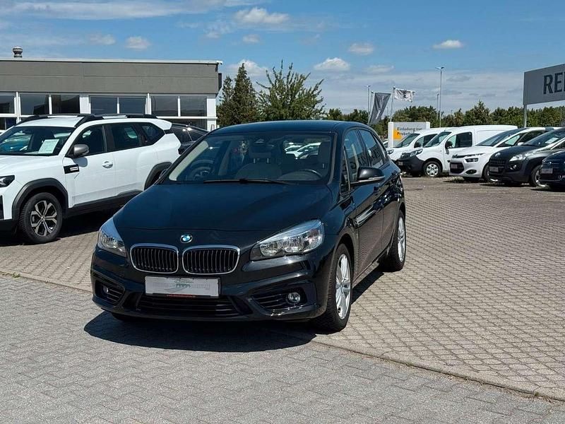 Gebraucht BMW 225 Active Tourer Sport Line 136 PS (100 kW) 2016 Schwarz Van / Kleinbus