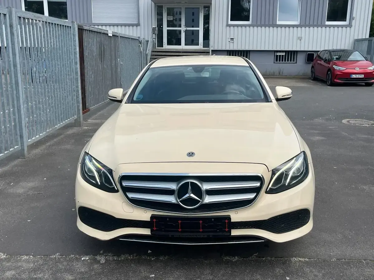 Gebraucht Mercedes 200 150 PS (110 kW) 2019 Limousine