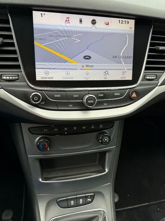 Gebraucht Opel Astra Edition 101 PS (74 kW) 2018 Grau Kombi