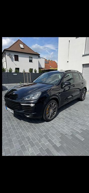 Schwarz Gebraucht 2015 Porsche Cayenne S SUV | 37.900 € (Fairer Preis) - Bild 1/4
