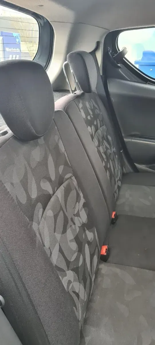 Gebraucht Suzuki Alto Basic 67 PS (49 kW) 2012 Silber Kleinwagen