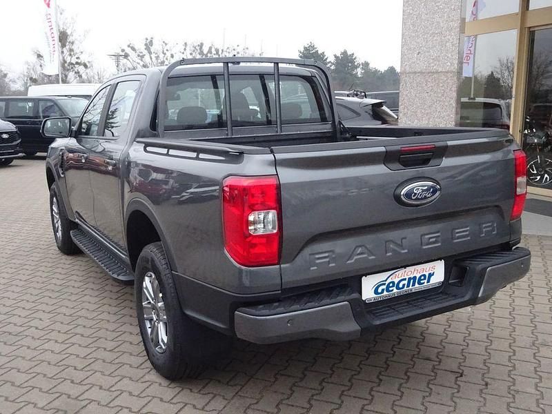 Neu Ford Ranger XLT 170 PS (125 kW) 2026 Grau Abholung