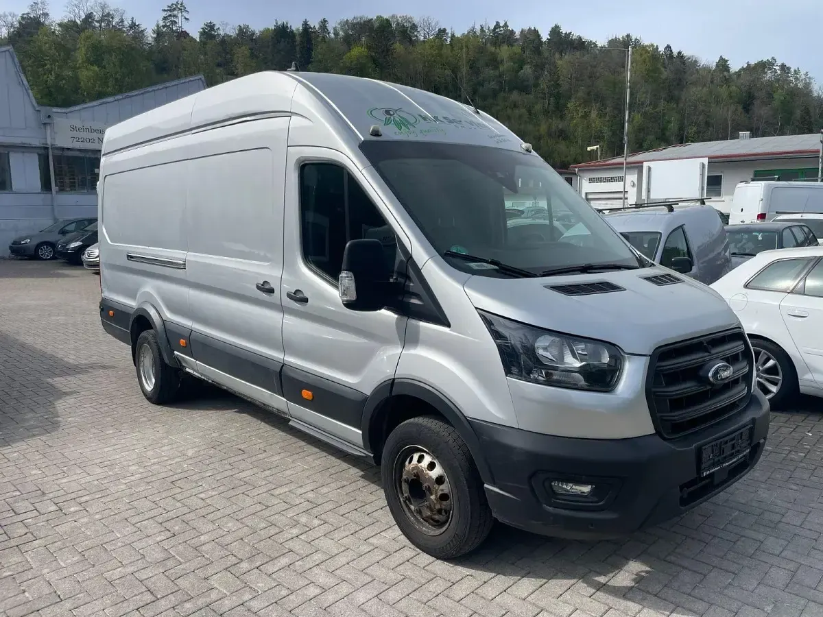 Gebraucht Ford Transit 170 PS (125 kW) 2019 Silber Van / Kleinbus