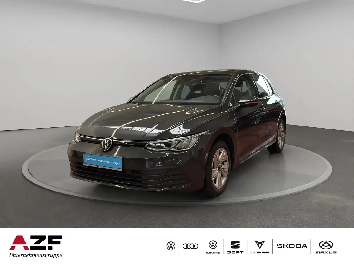 Gebraucht VW Golf VIII Life 110 PS (80 kW) 2023 Limousine