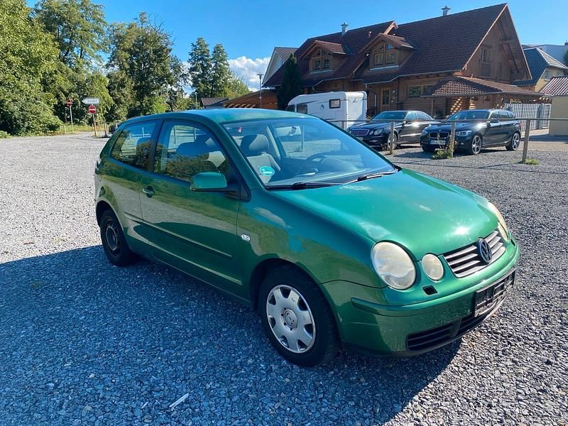 Grün Gebraucht 2004 VW Polo Kleinwagen | 799 € (Guter Preis) - Bild 1/4