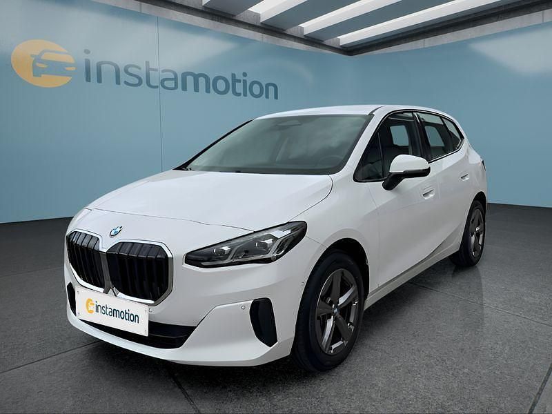 Gebraucht BMW 220 Active Tourer 156 PS (114 kW) 2025 Weiß Van / Kleinbus