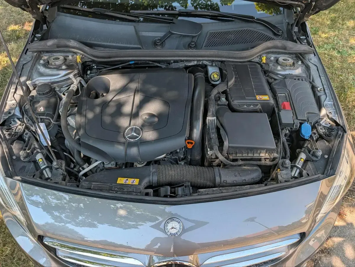 Gebraucht Mercedes A200 136 PS (100 kW) 2013 Grau Kleinwagen