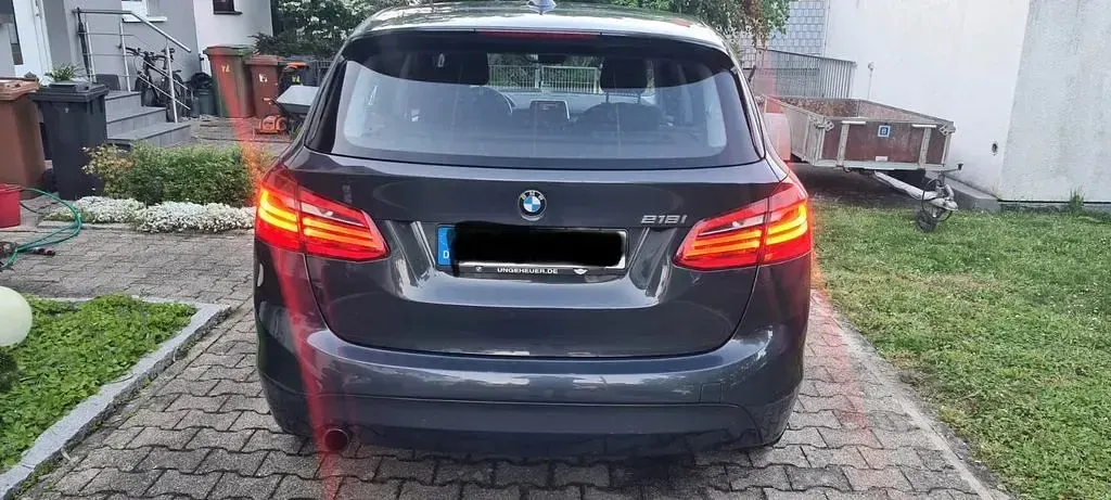 Gebraucht BMW 218 140 PS (102 kW) 2018 Grau Kombi