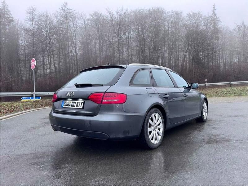 Gebraucht Audi A4 Ambiente 143 PS (105 kW) 2011 Grau Kombi
