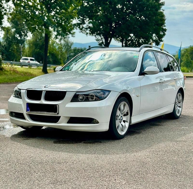 Weiß Gebraucht 2007 BMW 320 Kombi | 2.000 € (Superpreis) - Bild 1/4