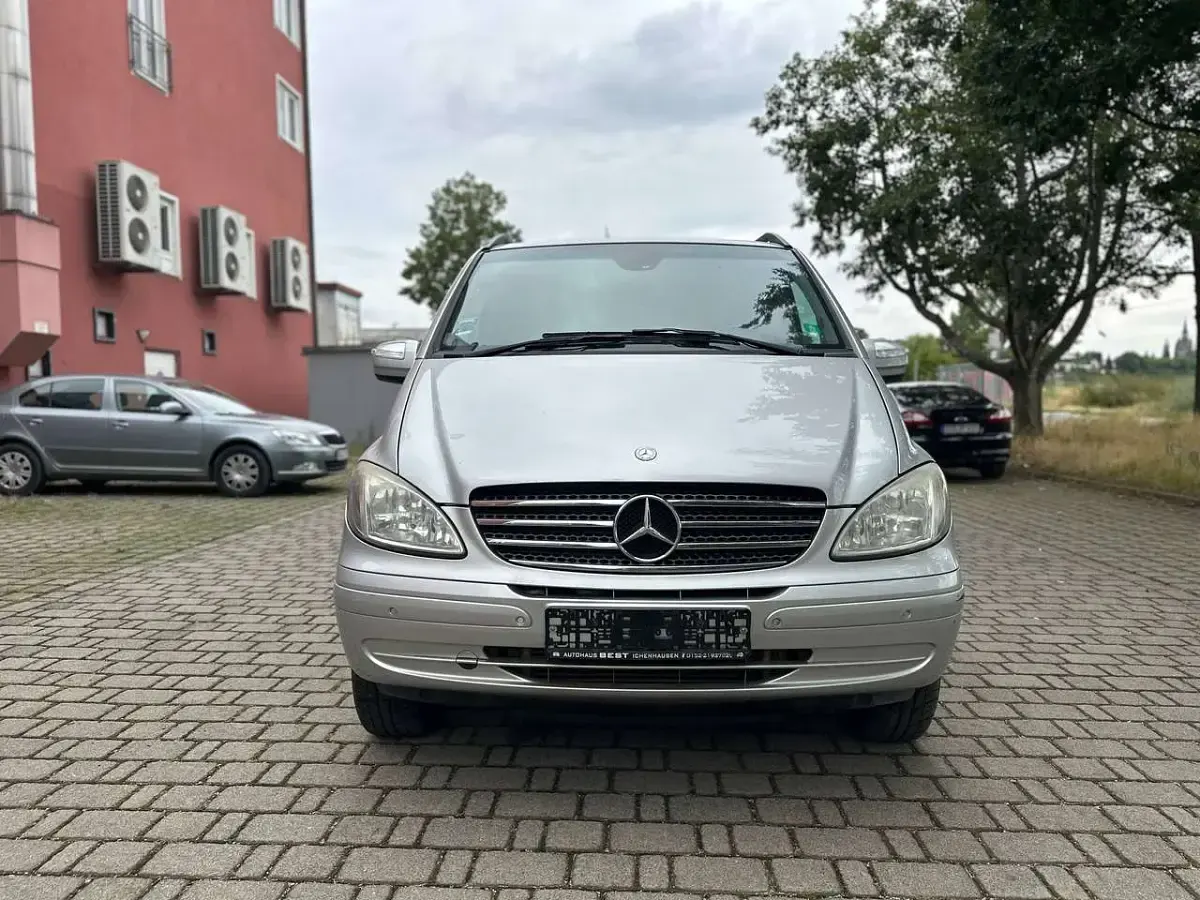 Gebraucht Mercedes Viano 109 PS (80 kW) 2010 Silber Van / Kleinbus