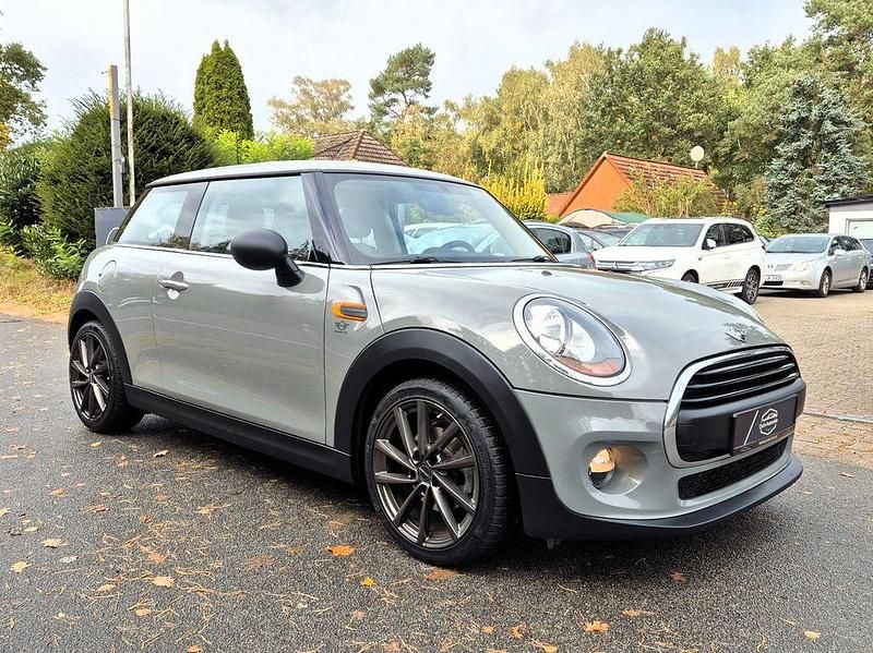 Grau Gebraucht 2017 Mini ONE Kleinwagen | 12.990 € (Fairer Preis) - Bild 1/4
