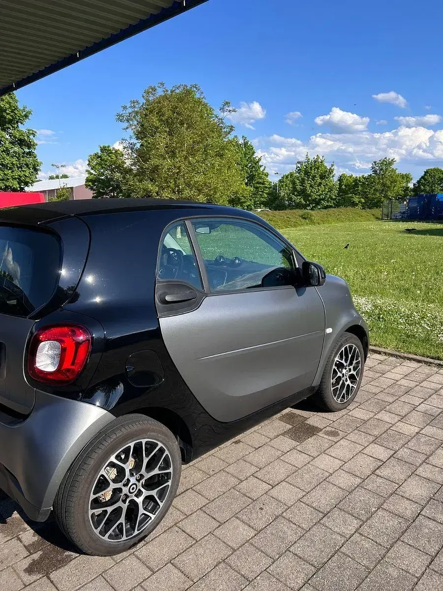 Usata Smart ForTwo Coupé 60 kW (82 CV) 2023 Grigio Coupé