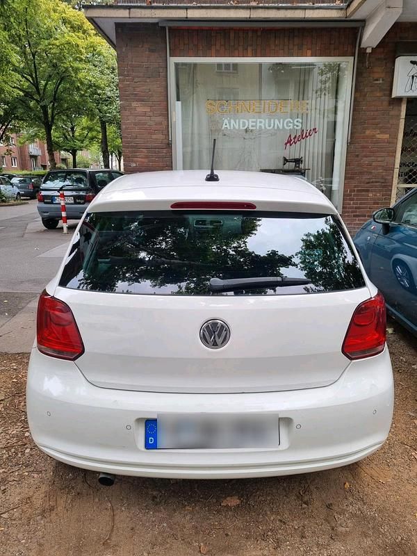 Weiß Gebraucht 2012 VW Polo Kleinwagen | 3.499 € (Guter Preis) - Bild 1/4