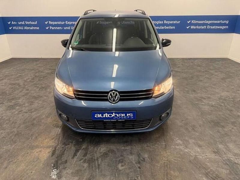 Gebraucht VW Touran Match 140 PS (102 kW) 2012 Blau Van / Kleinbus