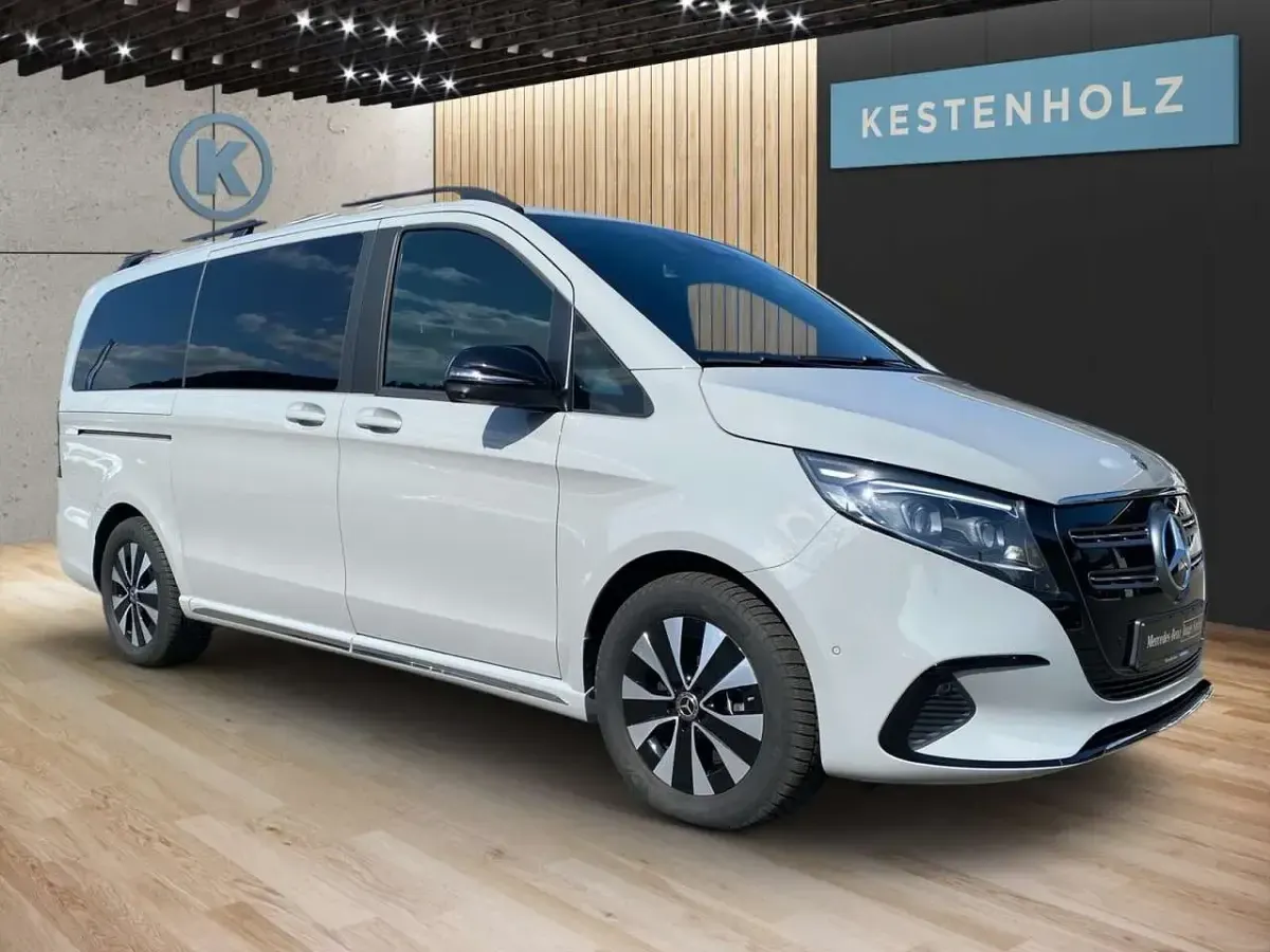 Gebraucht Mercedes EQV300 150 kW (204 PS) 2024 Alpingrau Van / Kleinbus