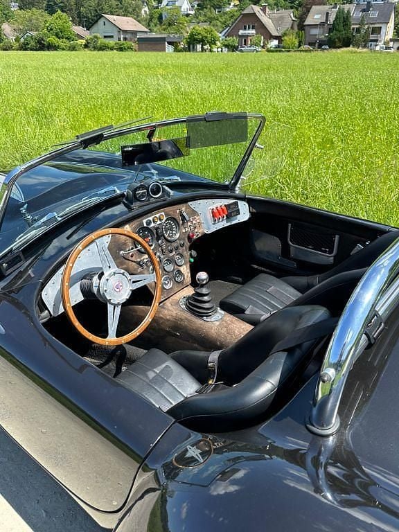 Second-hand AC Cobra 268 CP (197 kW) 1991 Negru Cabrio