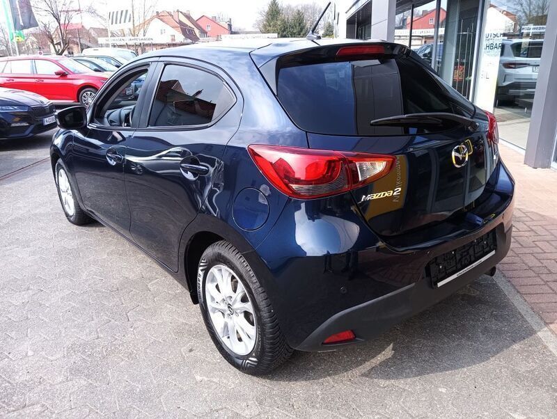 Gebraucht Mazda 2 Exclusive-Line 90 PS (66 kW) 2016 Blau Kleinwagen