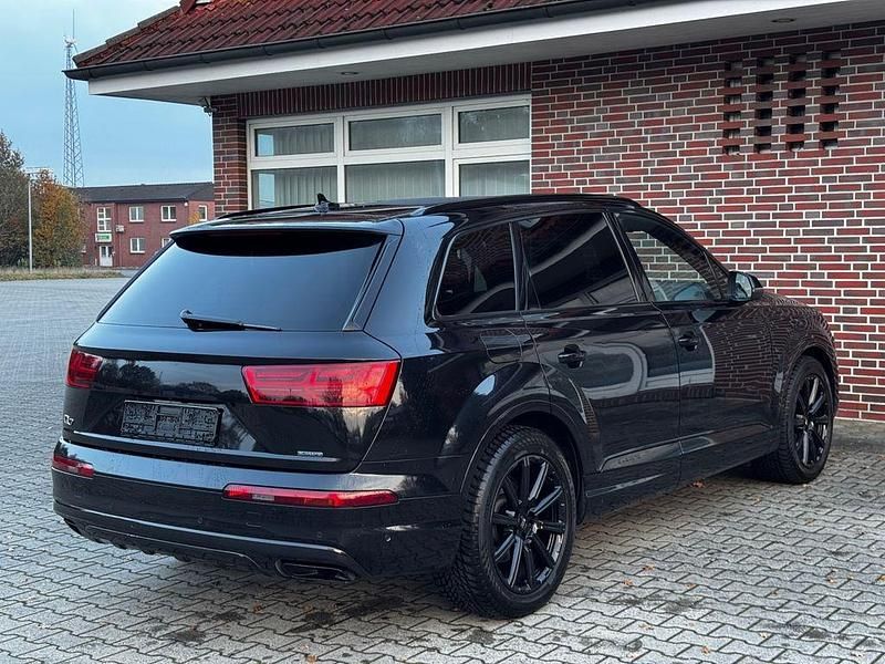 Gebraucht Audi Q7 Performance 272 PS (200 kW) 2015 Orcaschwarz/deep black SUV