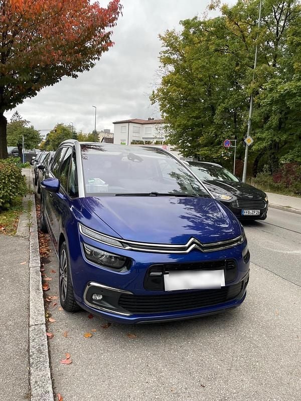 Blau Gebraucht 2017 Citroën C4 Kombi | 14.000 € - Bild 1/4
