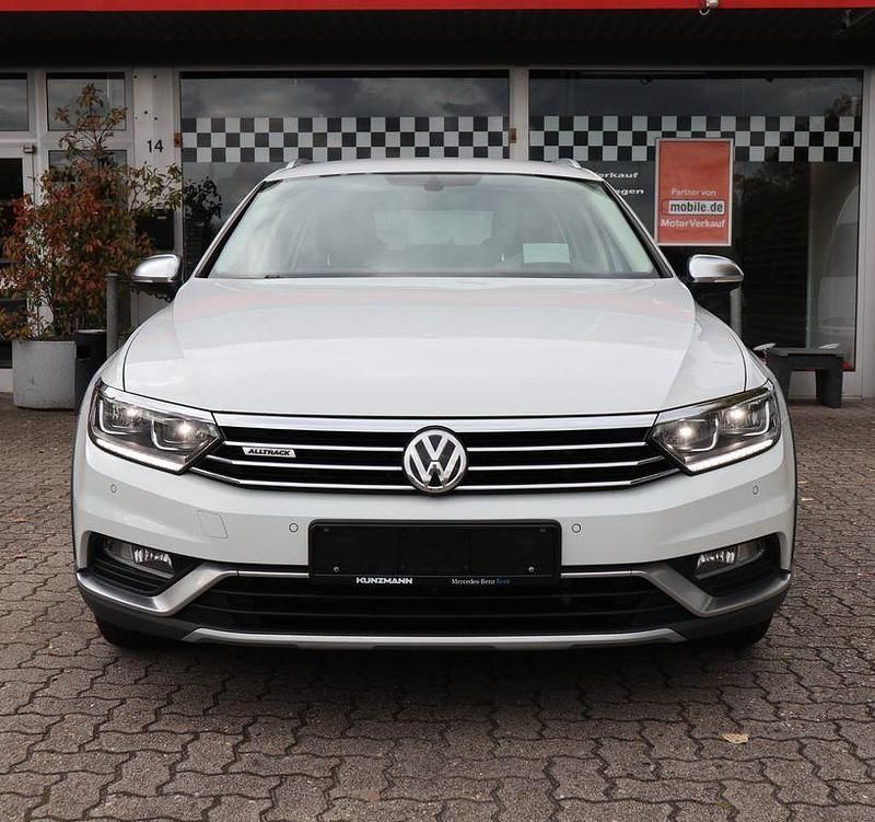 Gebraucht VW Passat Alltrack 220 PS (161 kW) 2018 Weiß Kombi
