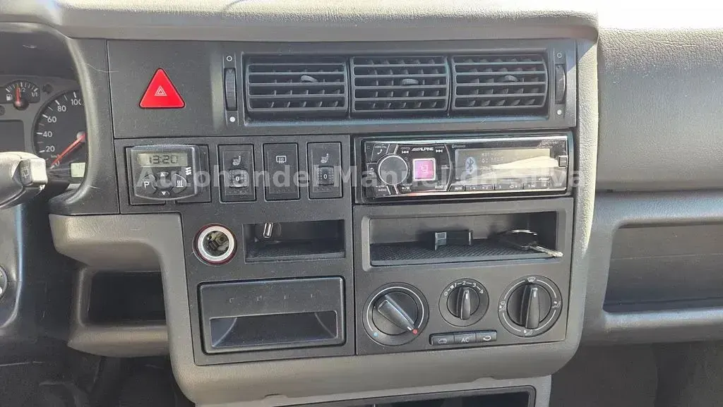 Gebraucht VW T4 California 102 PS (75 kW) 2002 Blau Van