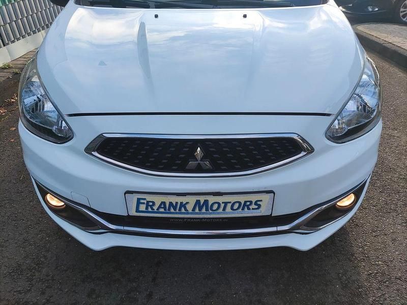 Gebraucht Mitsubishi Space Star Diamant Edition 71 PS (52 kW) 2017 Weiß Limousine