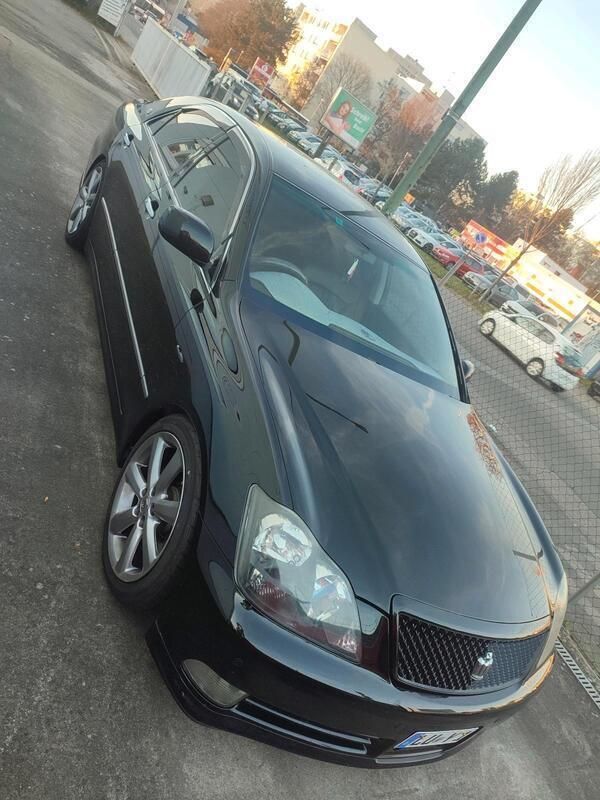 Schwarz Gebraucht 2004 Toyota Crown Limousine | 12.498 € - Bild 1/4