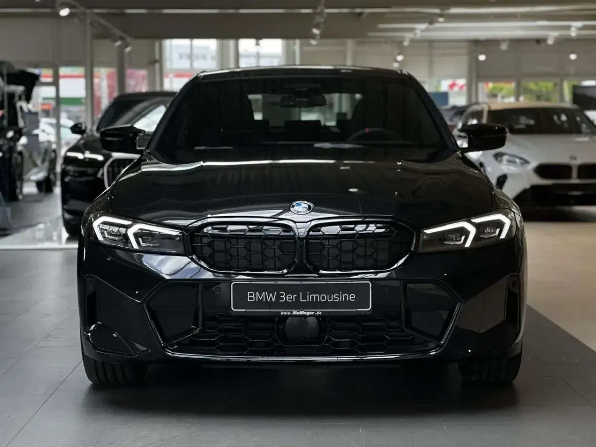 Neu BMW 340 340 PS (250 kW) 2026 Saphirschwarz Limousine