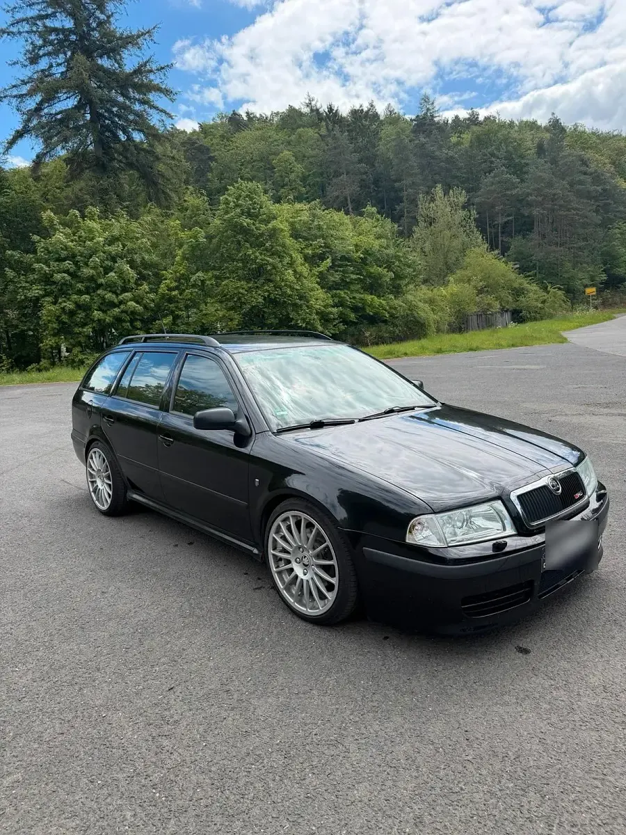 Używany Skoda Octavia 170 KM (125 kW) 2004 Czarny Kombi
