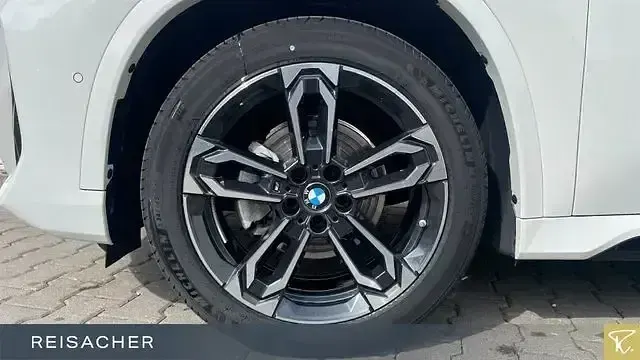 Gebraucht BMW X1 Efficient Dynamics 163 PS (119 kW) 2025 Alpinweiß uni SUV