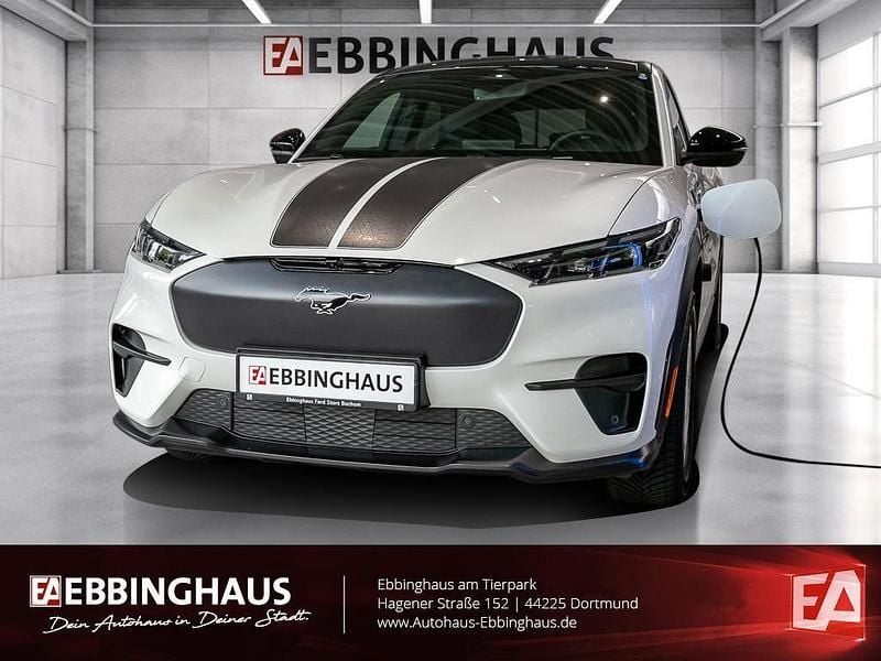 Weiß Neu 2025 Ford Mustang Mach-E GT SUV | 74.489 € - Bild 1/4