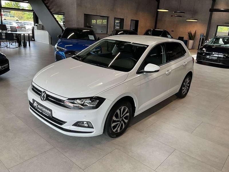 Pure white Gebraucht 2022 VW Polo Active Kleinwagen | 15.480 € (Guter Preis) - Bild 1/4