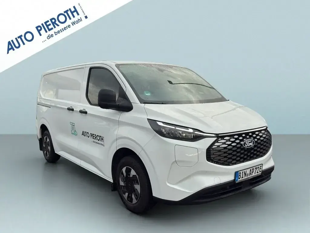 Gebraucht Ford E-Transit Trend 160 kW (218 PS) 2025 Frozen white Van