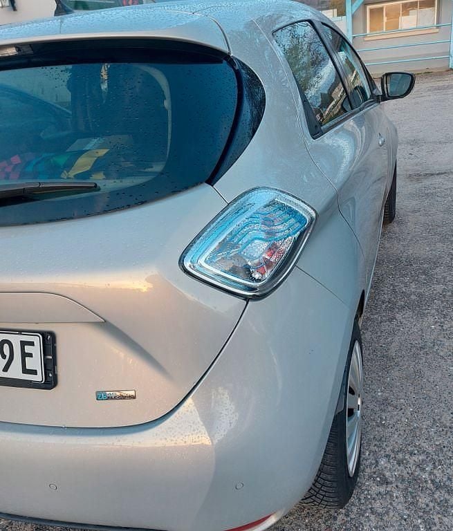 Gebraucht Renault Zoe Life 67 kW (92 PS) 2017 Beige Kleinwagen