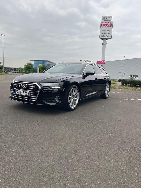 Schwarz Gebraucht 2020 Audi A6 Ambiente Kombi | 28.500 € (Etwas zu teuer) - Bild 1/4