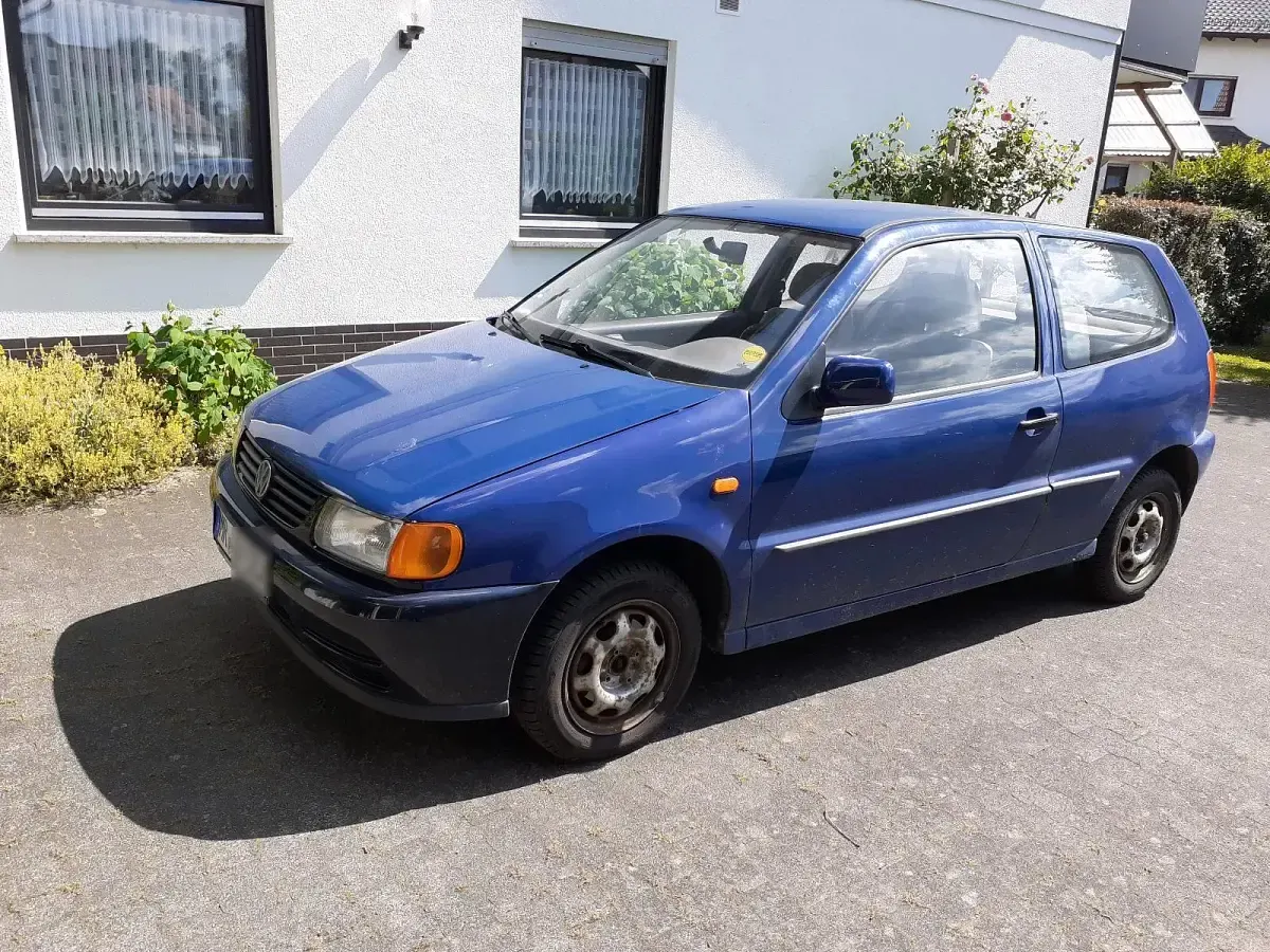 Gebraucht VW Polo 50 PS (36 kW) 1998 Blau Kleinwagen