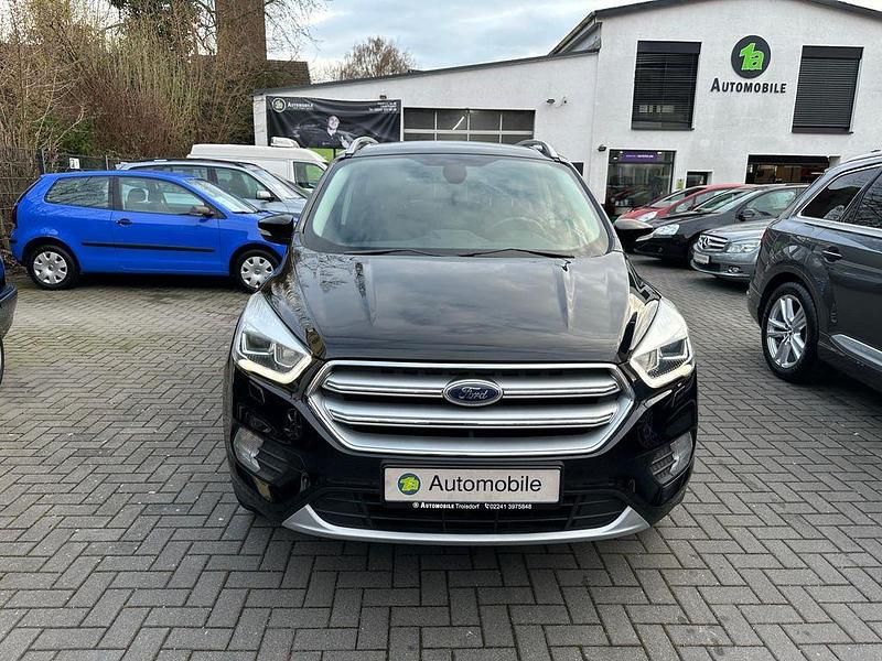 Gebraucht Ford Kuga Cool & Connect 150 PS (110 kW) 2019 Schwarz SUV