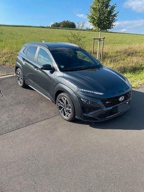 Grau Gebraucht 2022 Hyundai Kona N Line SUV | 23.799 € (Fairer Preis) - Bild 1/4