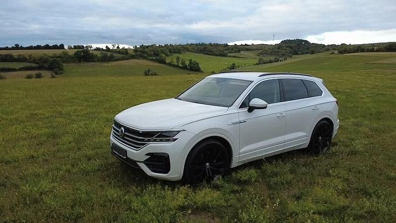 Weiß Gebraucht 2018 VW Touareg R-line SUV | 35.500 € (Superpreis) - Bild 1/4