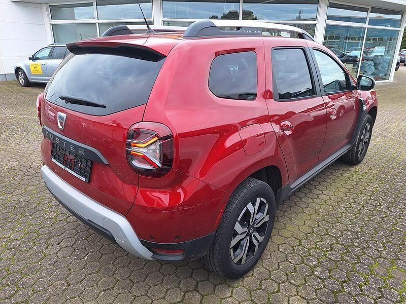 Gebraucht Dacia Duster Prestige 101 PS (74 kW) 2022 Rot SUV