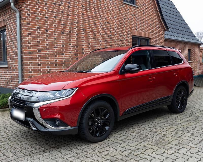 Gebraucht Mitsubishi Outlander 150 PS (110 kW) 2019 Rot SUV